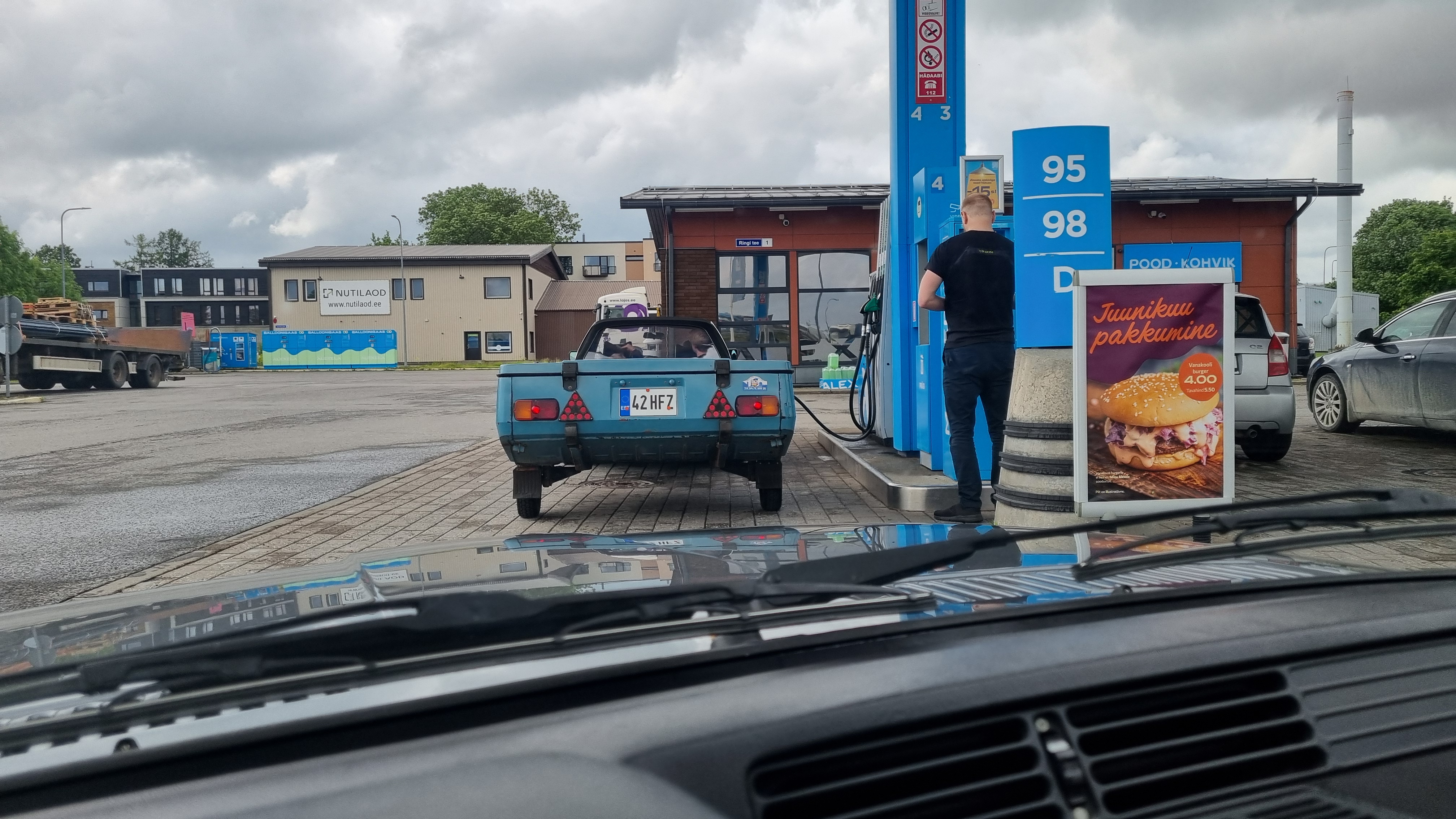 2025-06-20 09.37.57.jpg