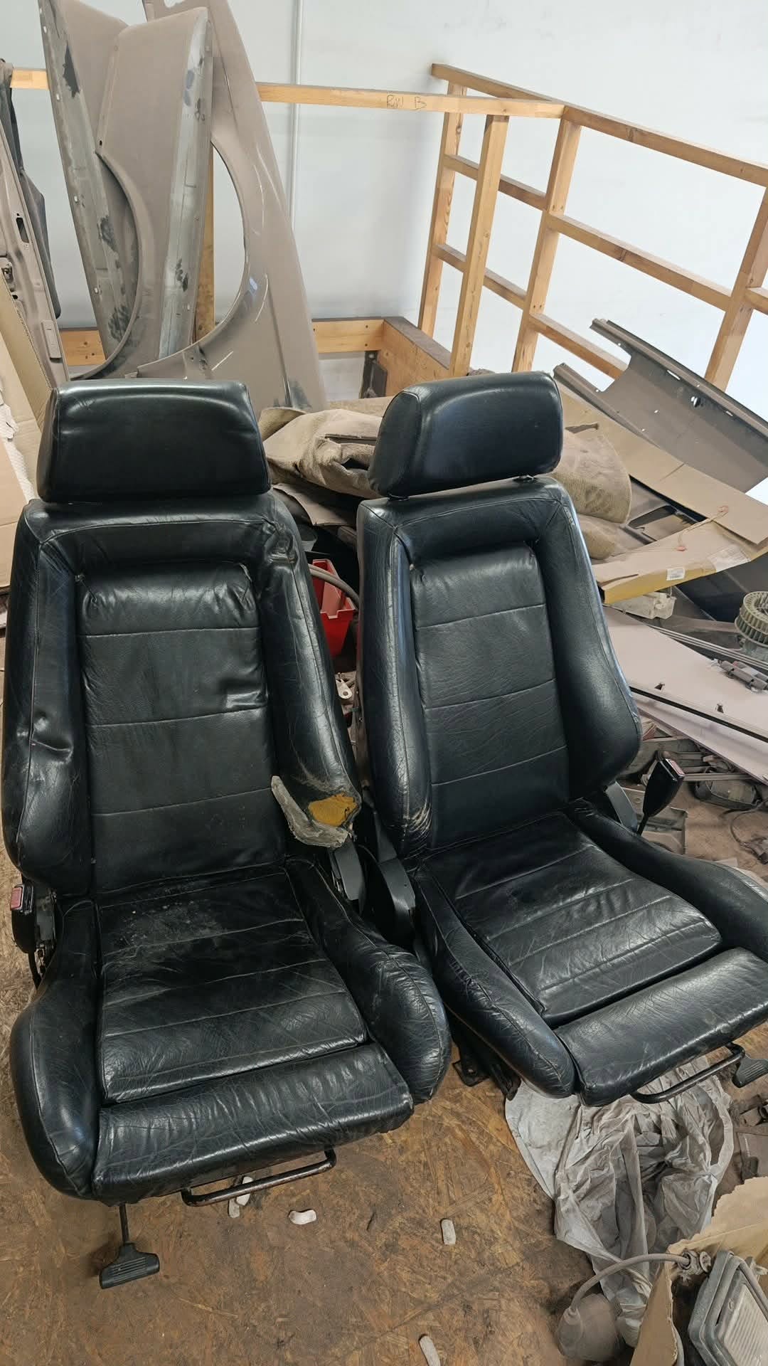 e30recaro.jpg